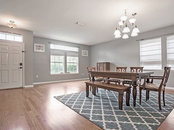 2nd image of 1019 W Tennessee Trce