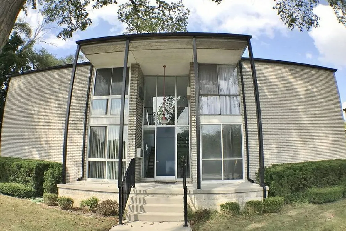 2 bed, 724 sqft, $1,400 — Photo 3