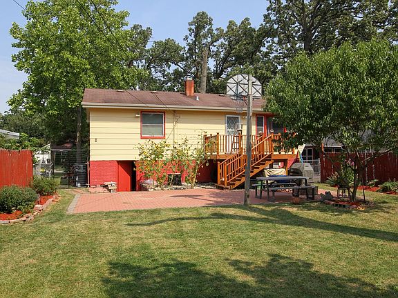 3rd image of 249 S Lakeshore Dr