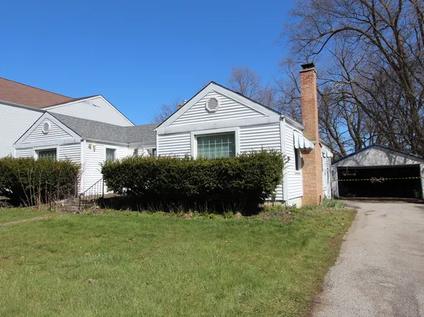 23827 N Overhill Dr, Lake Zurich, IL 60047