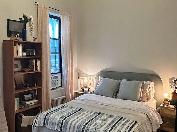5th image of 75 W 71st St APT 4D