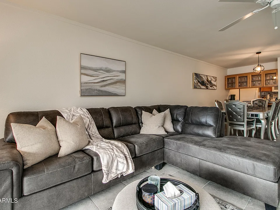 7625 E Camelback Rd #252B