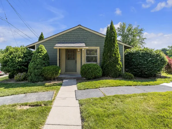 2347 Fernwood Ave, Ann Arbor, MI 48104