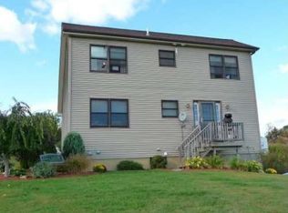 105 Young Rd, East Brookfield, MA 01515