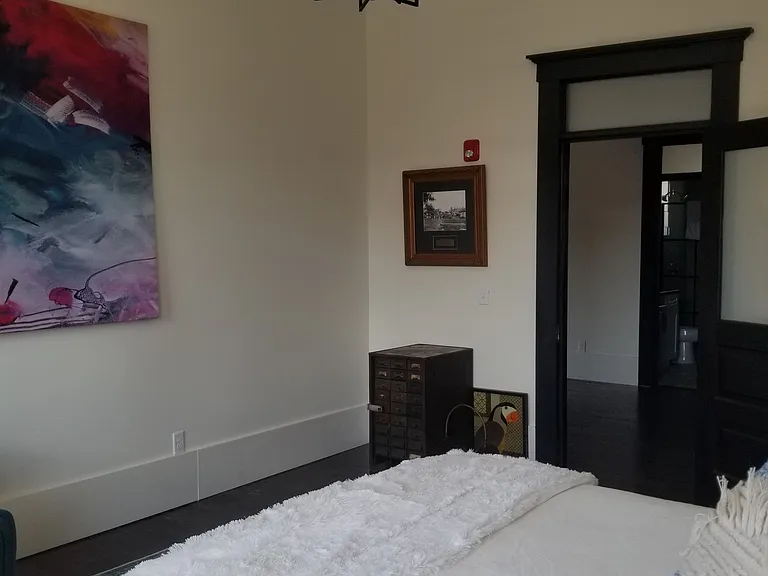 2 bed, 2.0 bath, 1600 sqft, $2,500 — Photo 49