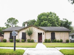 11306 Brook Meadows Ln, Meadows Place, TX 77477
