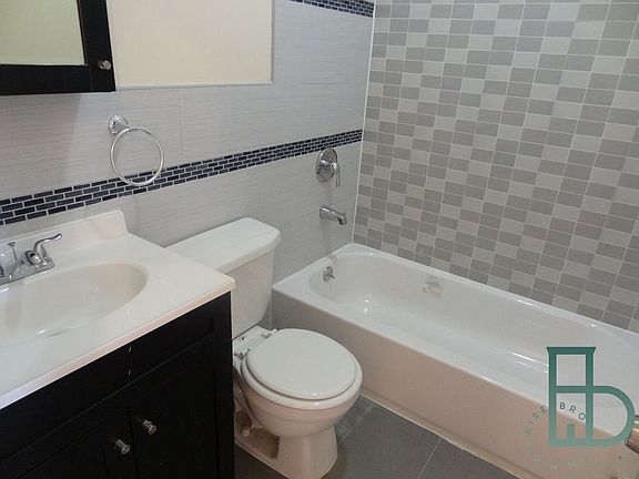 3rd image of 74 Buffalo Ave #2