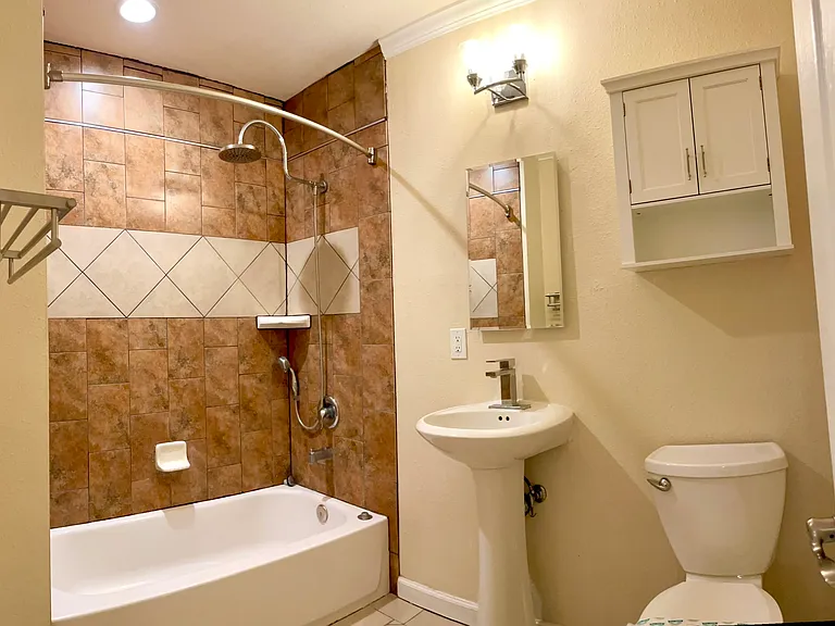 17716 Jersey Ave #17716 — Photo 8