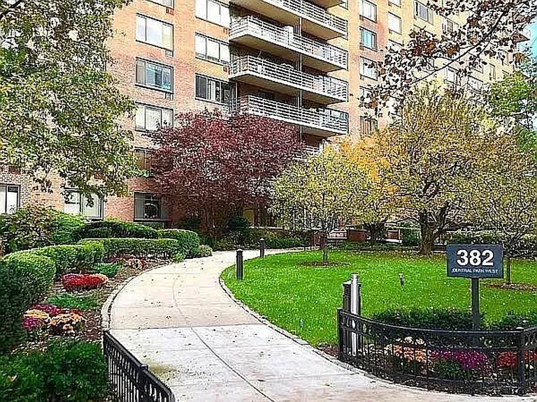 382 Central Park W #15H — Photo 16