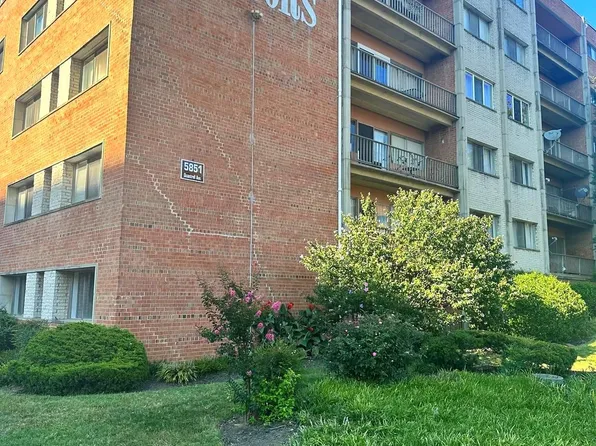 5851 Quantrell Ave APT 111, Alexandria, VA 22312