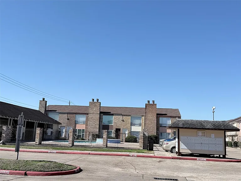 9200 W Bellfort St #98 — Photo 23