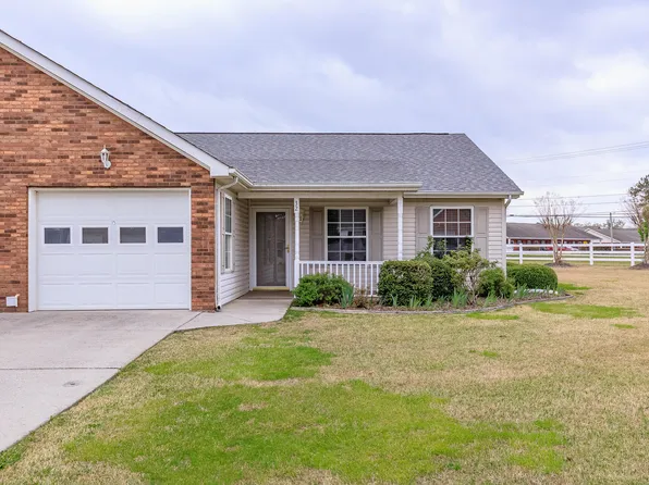 32 Flagstone Dr, Rossville, GA 30741