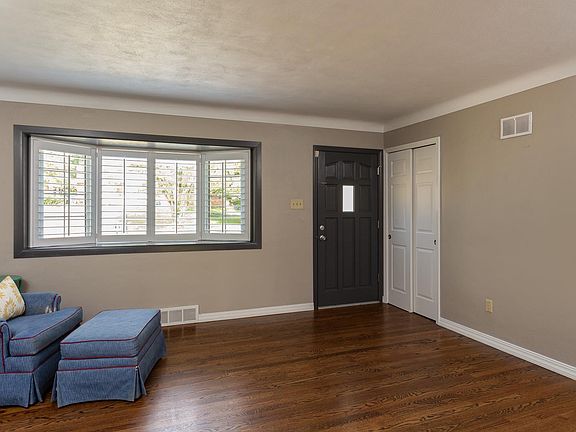 5th image of 9130 Fort Donelson Dr
