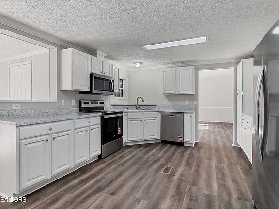 4th image of 714 S Kingston Ave