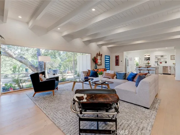 14840 Round Valley Dr, Sherman Oaks, CA 91403