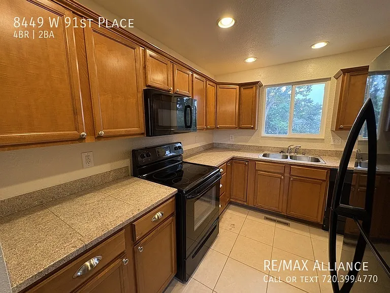 8449 W 91st Pl — Photo 3
