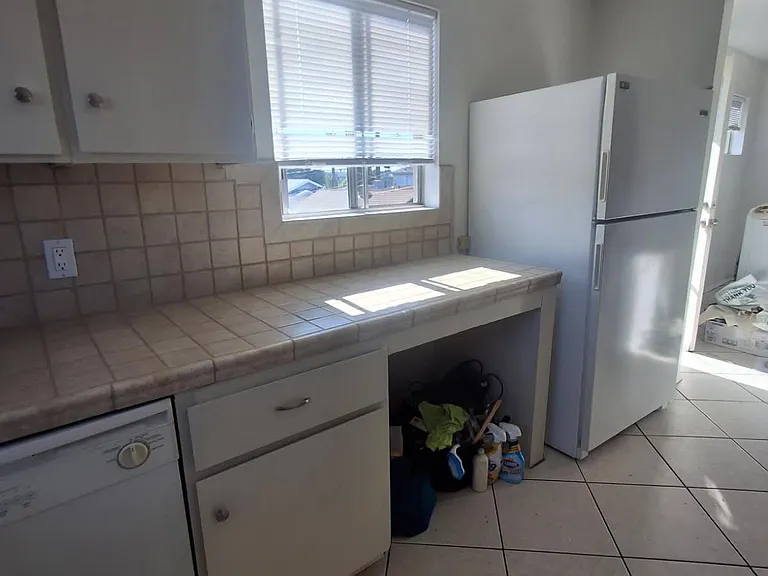 833 Gladys Ave #833 — Photo 13