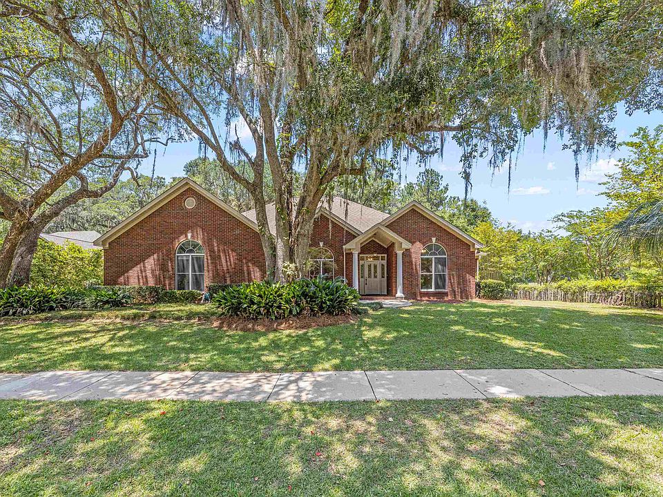 1st image of 1228 Conservancy Dr E