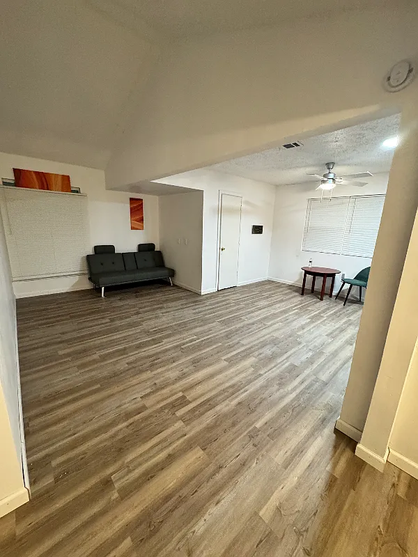 1Bed/1Bath efficiency Humble, TX - $900/mo near FM1960 Aldine West Rd — Photo 1