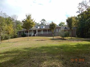 490 River Cliff Dr, Gadsden, AL 35901