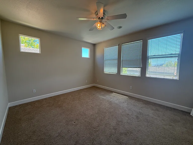 3360 Chartwell St — Photo 9