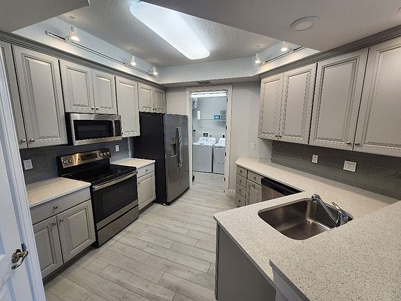 3rd image of 2 Riverwalk Dr Unit 302