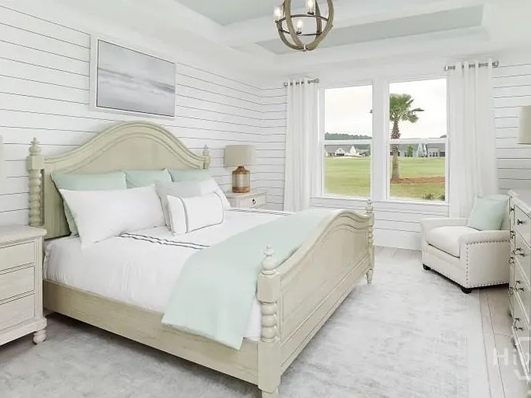 695 Longleaf Dr — Photo 4