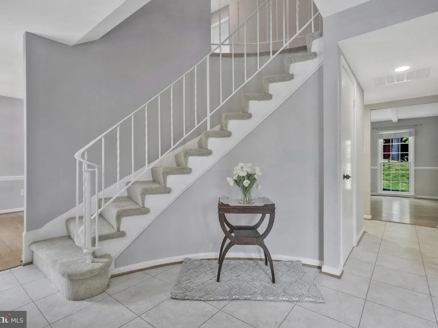 4 bed, 3.5 bath, 2892 sqft, $4,000 — Photo 3