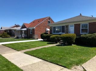 18220 Holland Ave, Eastpointe, MI
