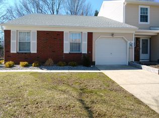 101 Oak Ln, Eatontown, NJ 07724