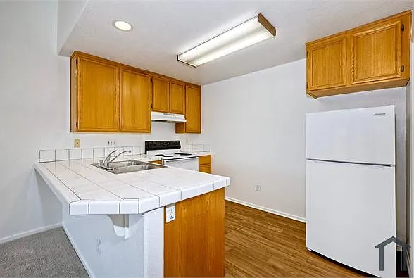 9430 Winter Gardens Blvd #24 — Photo 2