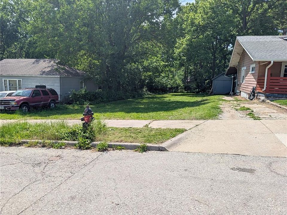 2nd image of 4024 Myrtle Ave