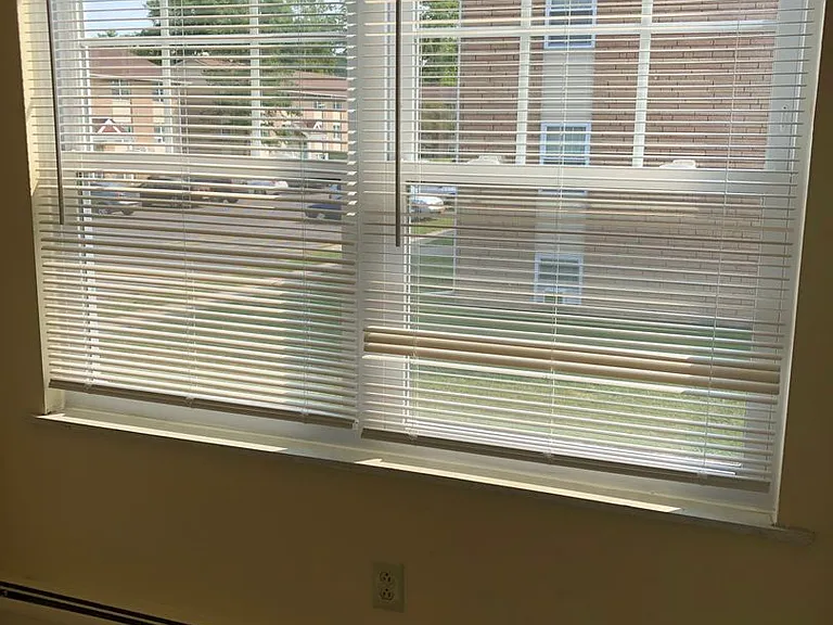 300 Sheridan Park — Photo 1
