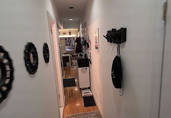 2nd image of 1711 2nd Ave #2S