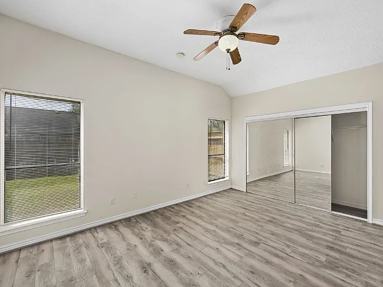 15419 Scenic Haven Dr — Photo 11