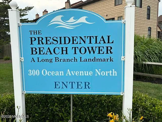 300 Ocean Ave N #D5 — Photo 2