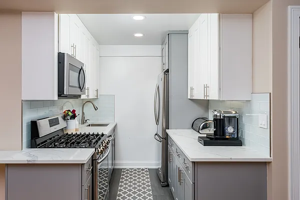 Sold by Lovett Realty, Inc. | media 5