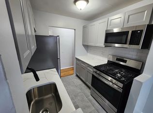 725 Scotland Rd, Orange, NJ 07050