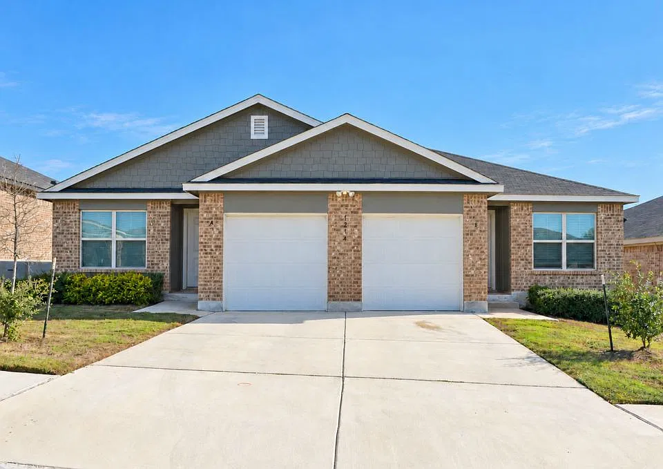 1214 Lehmann Dr #B