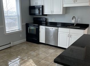 192 High St FLOOR 2, North Andover, MA 01845