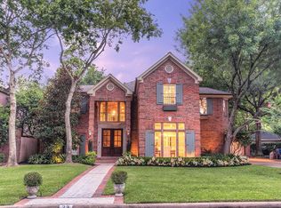 22 Woodsborough Cir, Houston, TX 77055