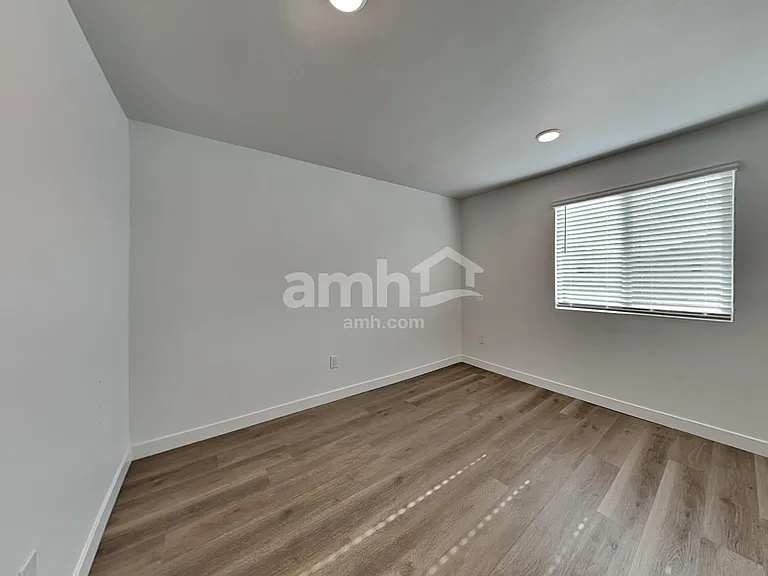 12524 W Flynn Ln — Photo 19