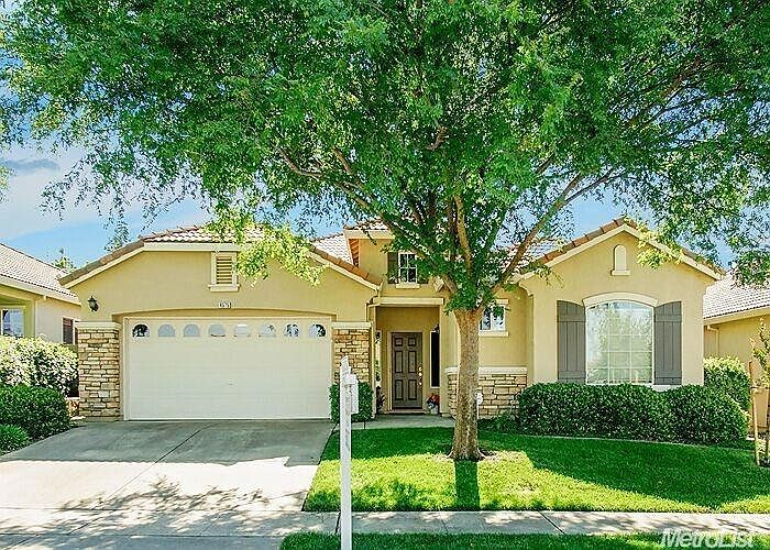1st image of 4575 Monte Mar Dr