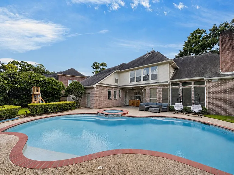 16410 Emilia Ct — Photo 3