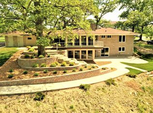 980 Greenview Pl, Crown Point, IN 46307