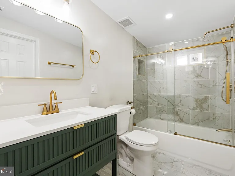 1203 Moore St — Photo 9