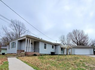1016 E Smith St, Springfield, MO 65803