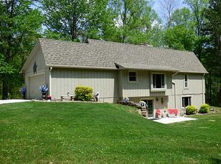 2197 Twinlake Dr, Morgantown, IN 46160