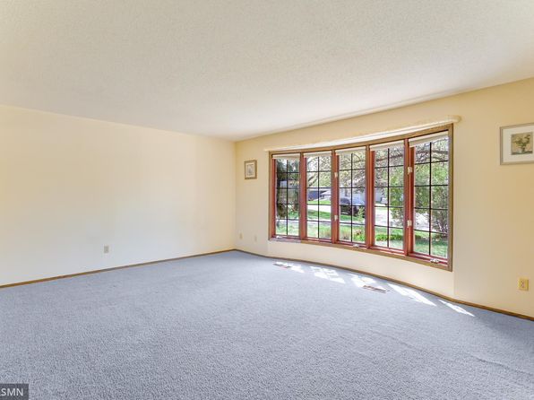 6672 Edgemont Blvd N, Minneapolis, MN 55428