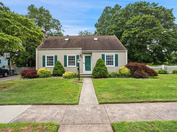 100 Frank Street, East Haven, CT 06512